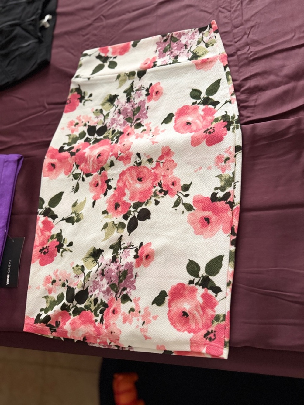 Fashion Nova White Floral Pencil Skirt with Pink and Orange Roses - Picture 5 of 6
